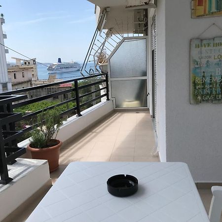 Kosta'S City Apartment Sarandë Esterno foto